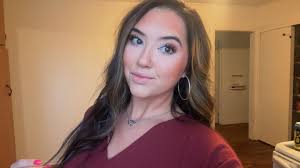 ✅ Verified Buyer Emma, 35